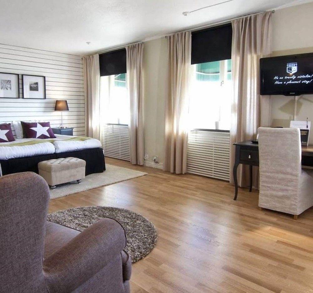 Hotell Tinget Sala Exterior photo